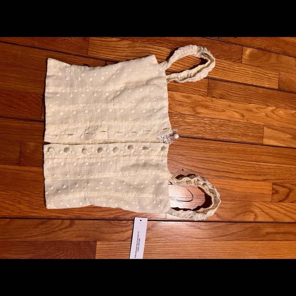 Jenalee Top Yellow - Picture 8 of 12